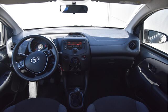 Toyota AYGO 1.0 VVT-i x-fun