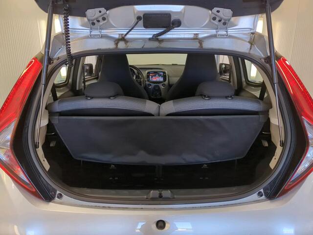 Toyota AYGO 1.0 VVT-i x-Play, Camera! Carplay! VERWACHT!!