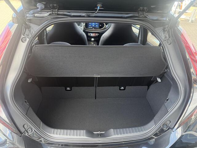 Toyota AYGO X 1.0 VVT-i MT Premium met Cabriodak, JBL, All season, 1e eigenaar, NL auto, slechts 3488KM!