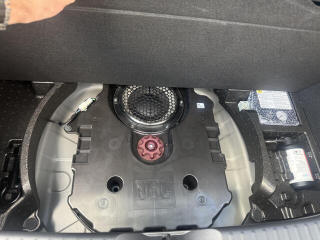 Toyota AYGO X 1.0 VVT-i MT Premium met Cabriodak, JBL, All season, 1e eigenaar, NL auto, slechts 3488KM!