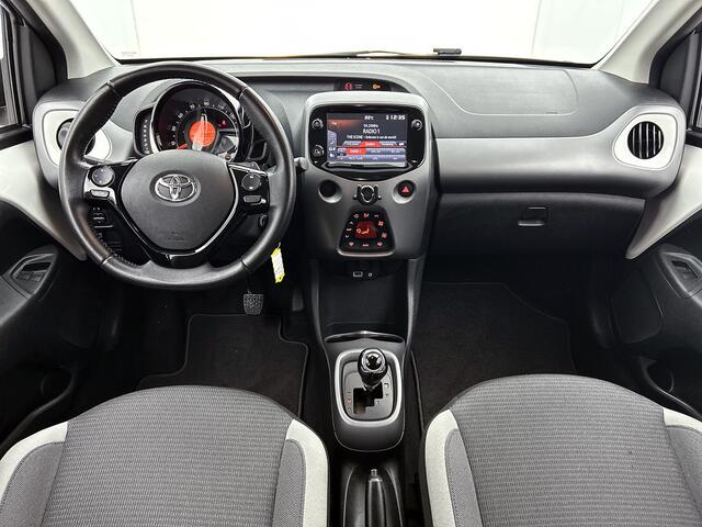 Toyota AYGO 1.0 VVT-i x-joy Automaat | NIEUW GELEVERD & ONDERHOUDEN | Climate Control | Apple Carplay / Android Auto |
