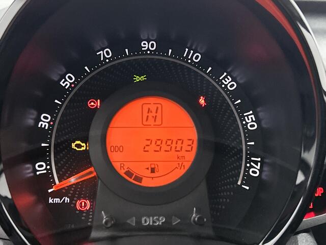 Toyota AYGO 1.0 VVT-i x-joy Automaat | NIEUW GELEVERD & ONDERHOUDEN | Climate Control | Apple Carplay / Android Auto |