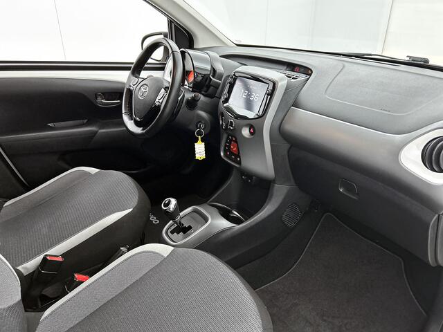 Toyota AYGO 1.0 VVT-i x-joy Automaat | NIEUW GELEVERD & ONDERHOUDEN | Climate Control | Apple Carplay / Android Auto |