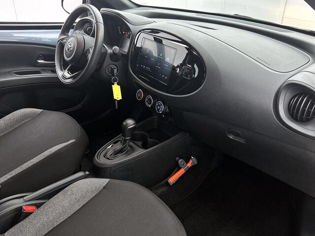 Toyota AYGO X 1.0 VVT-i S-CVT Play | BTW voertuig | Apple CarPlay/Android Auto | Cruise Control Adaptive | Achteruitrijcamera | Airco |