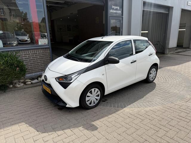Toyota AYGO 1.0 VVT-i x-fun