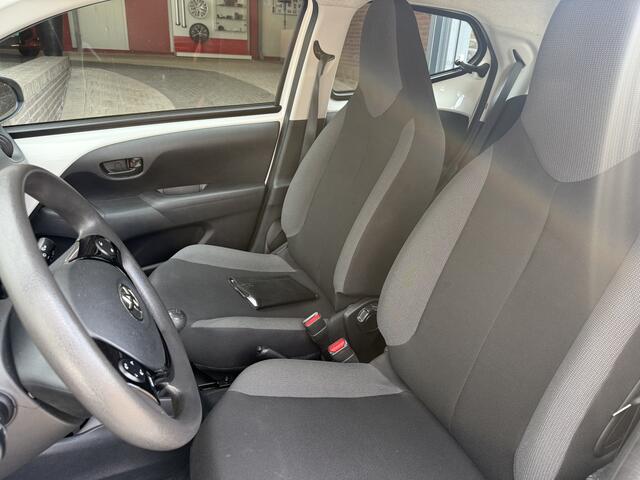 Toyota AYGO 1.0 VVT-i x-fun