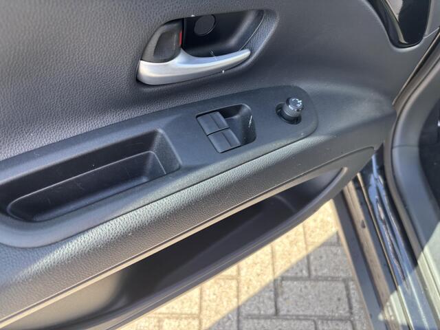 Toyota AYGO X 1.0 VVT-i S-CVT first