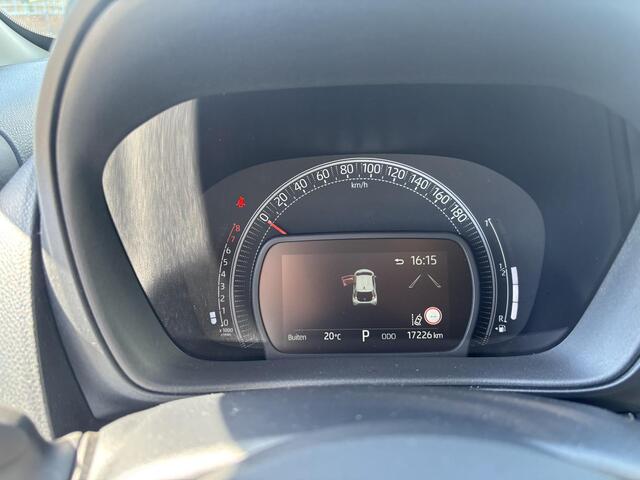 Toyota AYGO X 1.0 VVT-i S-CVT first