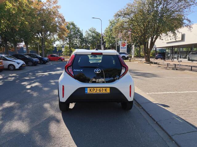 Toyota AYGO X 1.0 VVT-i MT