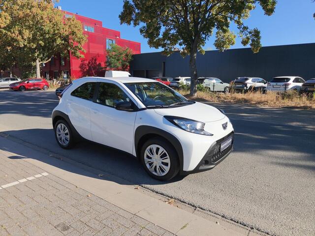 Toyota AYGO X 1.0 VVT-i MT