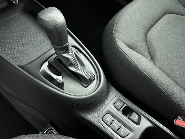 Toyota AYGO X Hybrid 115 play