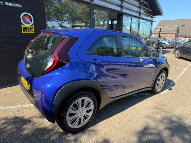 Toyota AYGO 1.0 VVT-I S-CVT PLAY