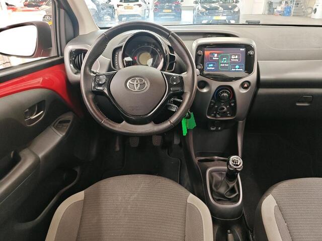 Toyota AYGO 1.0 VVT-I X-PLAY I APPLE CARPLAY I ANDROID AUTO I P-CAMERA I 5-DEURS I UNIEKE KM-STAND