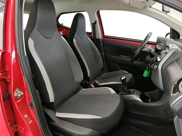 Toyota AYGO 1.0 VVT-I X-PLAY I APPLE CARPLAY I ANDROID AUTO I P-CAMERA I 5-DEURS I UNIEKE KM-STAND