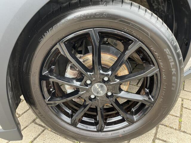 Toyota AYGO X 1.0 VVT-i MT Play