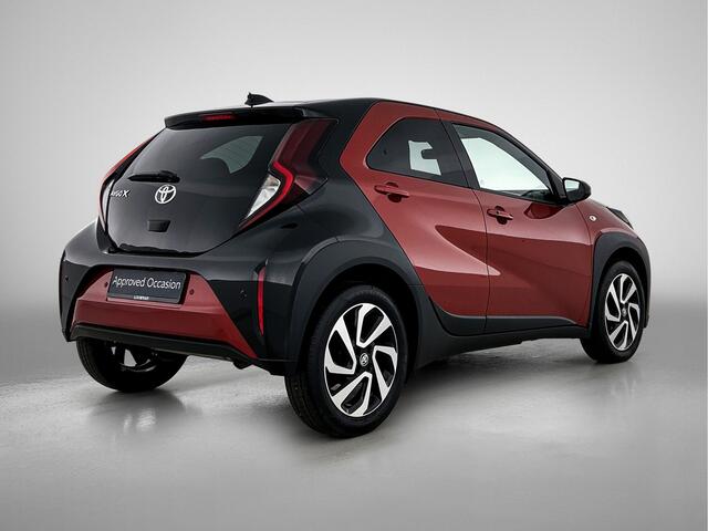 Toyota AYGO X 1.0 VVT-i S-CVT Pulse + | BTW Voertuig | Parkeersensoren voor+achter | Keyless Entry/Start | Climate control | Cruise Control Adaptive | Apple CarPlay/Android auto | Achteruitrijcamera |