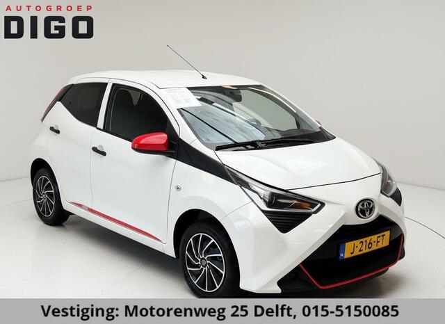 Toyota AYGO 1.0 VVT-i CORAL RED PACK 1e EIG. GARANTIE 7-2030* AIRCO. CARPLAY NAVI.PRIVACY GLASS. COMFORT PACK.100% OH