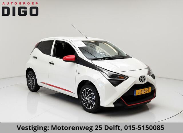 Toyota AYGO 1.0 VVT-i CORAL RED PACK 1e EIG. GARANTIE 7-2030* AIRCO. CARPLAY NAVI.PRIVACY GLASS. COMFORT PACK.100% OH