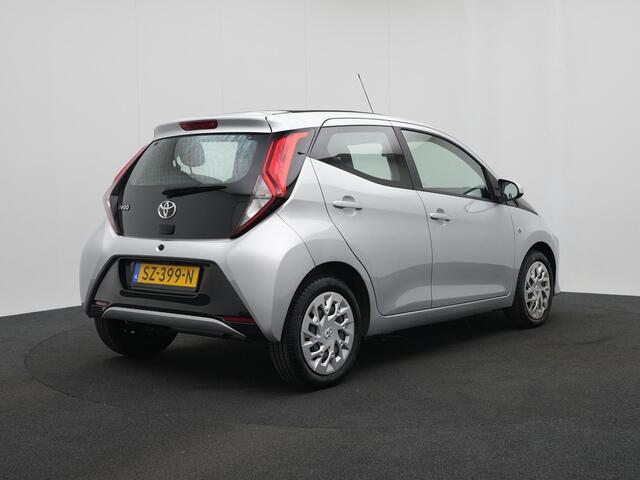 Toyota AYGO 1.0 VVT-i x-play Cabrio Top