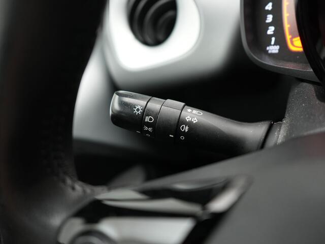 Toyota AYGO 1.0 VVT-i x-play Cabrio Top