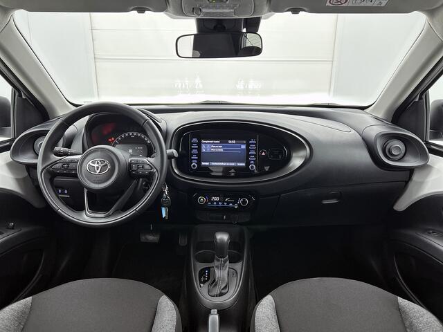 Toyota AYGO X 1.0 VVT-i S-CVT first | Dealer onderhouden | Fietsendragerbeugel | LED verlichting | Climate Control | 17" Velgen | Apple CarPlay/Android Auto | Cruise Control Adaptive |