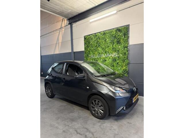 Toyota AYGO 1.0 VVT-i x | 5 deurs | Camera | Airco | Electro Grey | MEER FOTOS VOLGEN