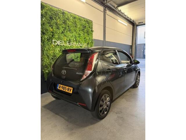 Toyota AYGO 1.0 VVT-i x | 5 deurs | Camera | Airco | Electro Grey | MEER FOTOS VOLGEN