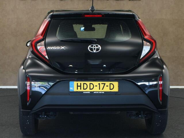 Toyota AYGO X 1.0 VVT-i MT Play - ORIGINEEL NEDERLANDSE AUTO - AIRCO - ADAPTIEVE CRUISE CONTROL - ACHTERUITRIJCAMERA - BLUETOOTH - LICHTSENSOR - DAB RADIO