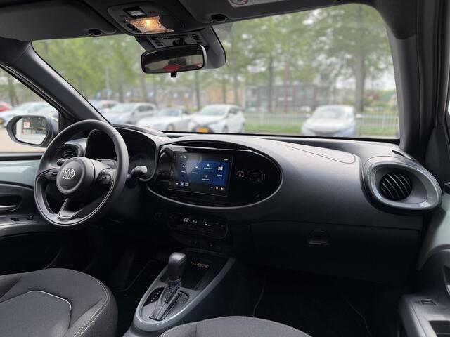 Toyota AYGO X Hybrid 115 Pulse + Easy Pack Apple/Android, Draadloze telefoonlader, Parkeersensoren