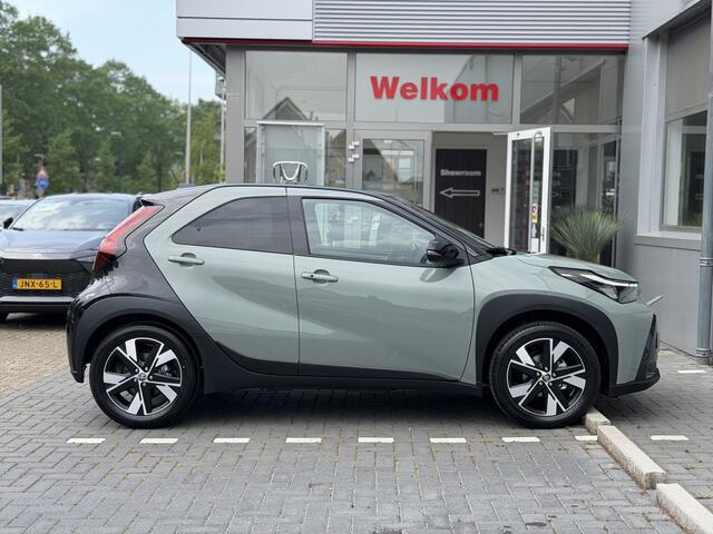 Toyota AYGO X Hybrid 115 Pulse + Easy Pack Apple/Android, Draadloze telefoonlader, Parkeersensoren