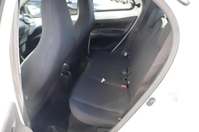 Toyota AYGO X 1.0 VVT-i MT Quiet Edition Airco Adaptive Cruise Elektrische Ramen CV