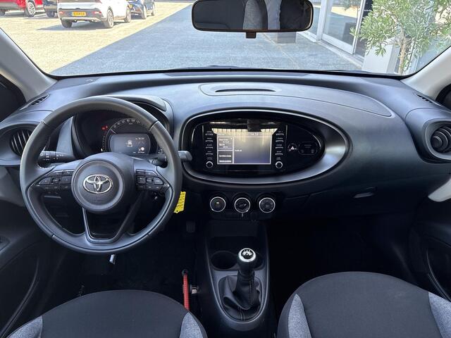 Toyota AYGO X 1.0 VVT-i MT Play **PARKEERSENSOREN ACHTER/ ADAPTIEF CRUISE CONTROL/ APPLE CARPLAY**