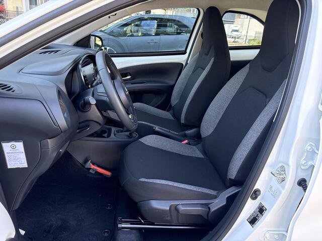 Toyota AYGO X 1.0 VVT-i MT Play **PARKEERSENSOREN ACHTER/ ADAPTIEF CRUISE CONTROL/ APPLE CARPLAY**