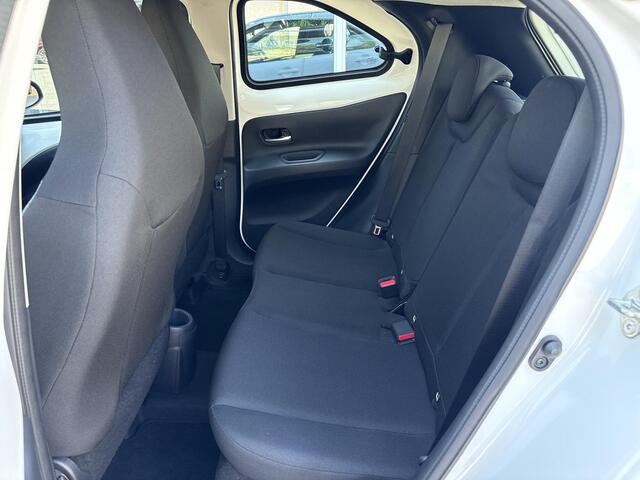 Toyota AYGO X 1.0 VVT-i MT Play **PARKEERSENSOREN ACHTER/ ADAPTIEF CRUISE CONTROL/ APPLE CARPLAY**