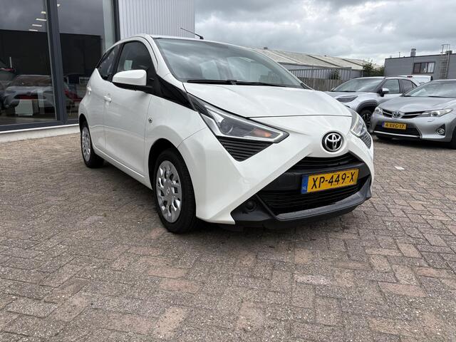 Toyota AYGO 1.0 VVT-i x-play