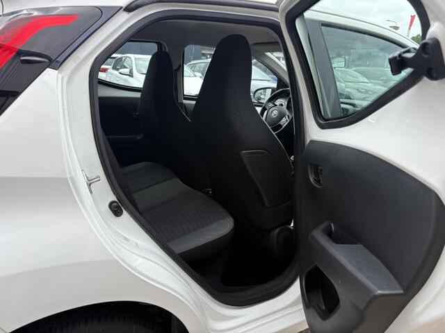 Toyota AYGO 1.0 VVT-i x-play