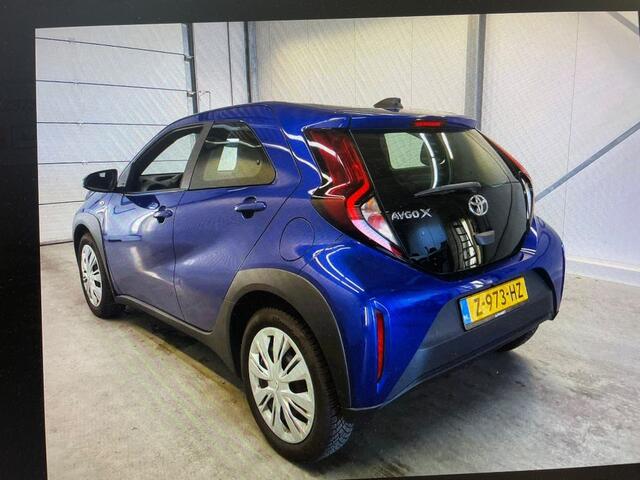 Toyota AYGO X 1.0 VVT-i MT Play CAMERA / CARPLAY / ANDROID.AUTO / AIRCO