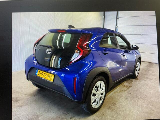 Toyota AYGO X 1.0 VVT-i MT Play CAMERA / CARPLAY / ANDROID.AUTO / AIRCO