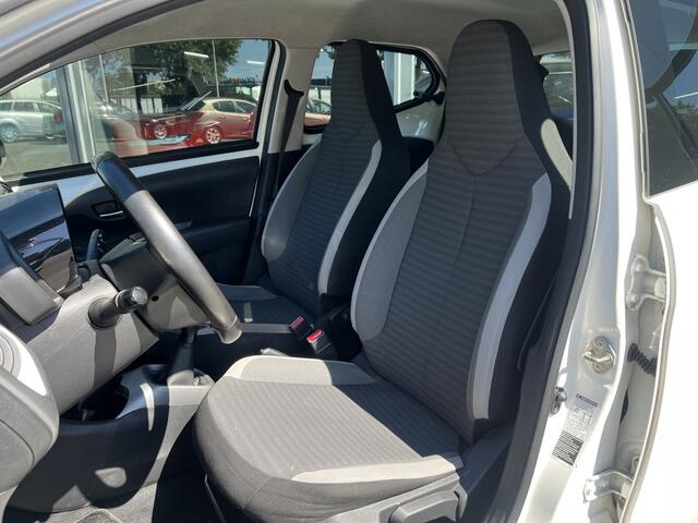 Toyota AYGO 1.0 VVT-i x-play | Nieuw binnen | Airco | Camera | NAP