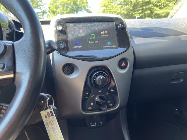 Toyota AYGO 1.0 VVT-i x-play | Nieuw binnen | Airco | Camera | NAP