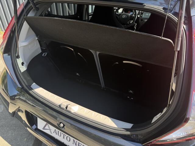 Toyota AYGO 1.0 x-clusiv Camera, Carplay, NAP, Trehaak