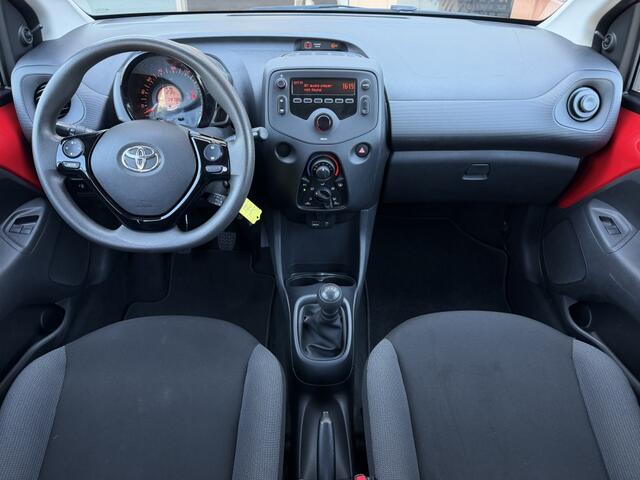Toyota AYGO 1.0 VVT-i x-fun