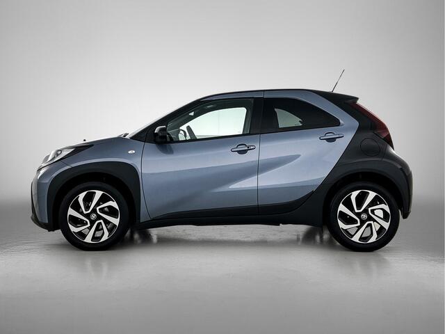 Toyota AYGO X 1.0 VVT-i S-CVT Pulse + | BTW Voertuig | Parkeersensoren voor+achter | Keyless Entry/Start | Climate Control | Cruise Control Adaptive | achteruitrijcamera | Apple CarPlay/Android Auto |