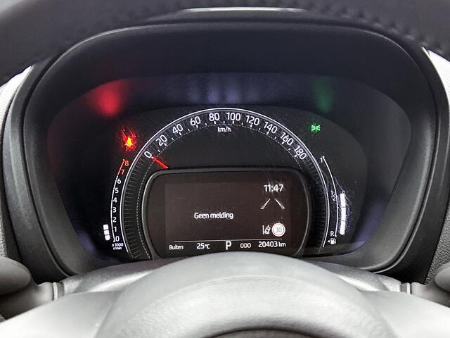 Toyota AYGO X 1.0 VVT-i S-CVT Pulse + | BTW Voertuig | Parkeersensoren voor+achter | Keyless Entry/Start | Climate Control | Cruise Control Adaptive | achteruitrijcamera | Apple CarPlay/Android Auto |