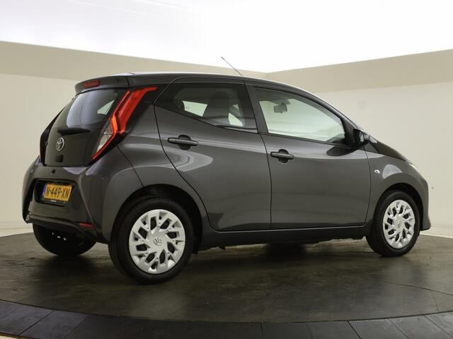 Toyota AYGO 1.0 VVT-i x-play | Carplay/AndroidAuto | Camera | Airco