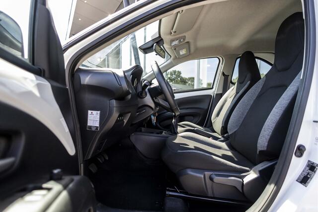Toyota AYGO X 1.0 VVT-i MT Play | Camera | ACC | NL Auto