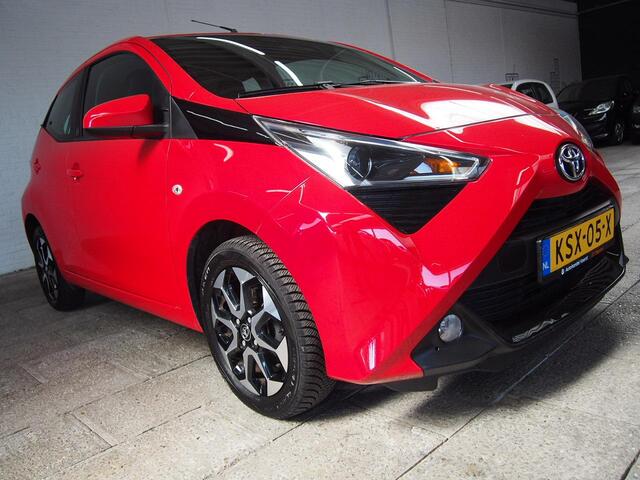 Toyota AYGO 1.0 VVT-i x-joy Automaat (APK:Nieuw) Carplay