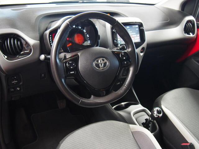 Toyota AYGO 1.0 VVT-i x-joy Automaat (APK:Nieuw) Carplay
