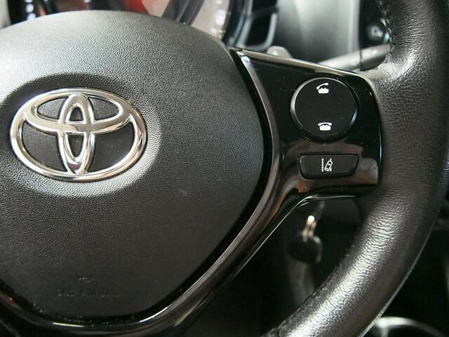 Toyota AYGO 1.0 VVT-i x-joy Automaat (APK:Nieuw) Carplay