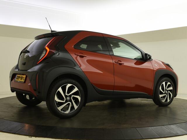 Toyota AYGO X 1.0 VVT-i S-CVT Envy Bi-tone | Stoelverw. | PDC V+A | keyless